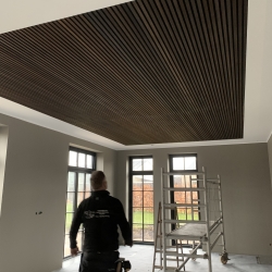 Moderne loftdesign under renovering af hus.